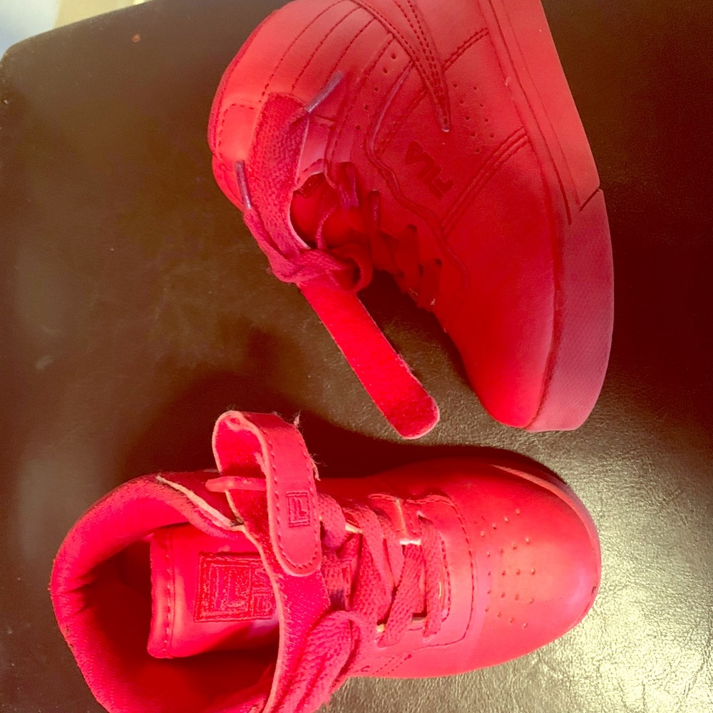 Boys shoes
